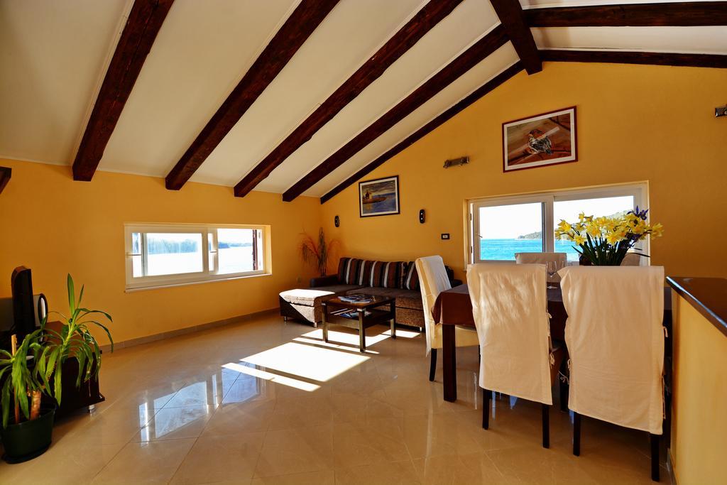 סולינה Apartments Sol מראה חיצוני תמונה