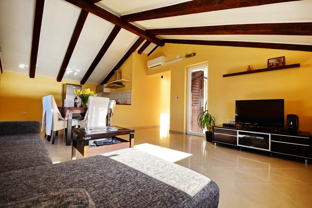סולינה Apartments Sol מראה חיצוני תמונה