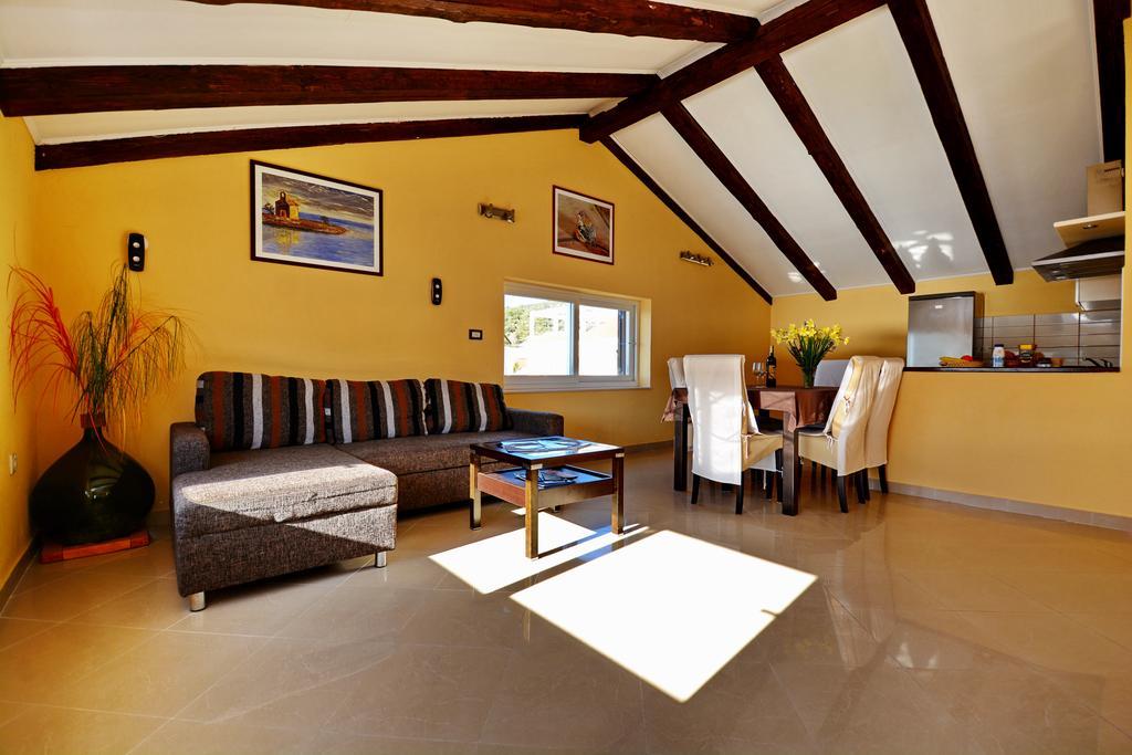 סולינה Apartments Sol מראה חיצוני תמונה